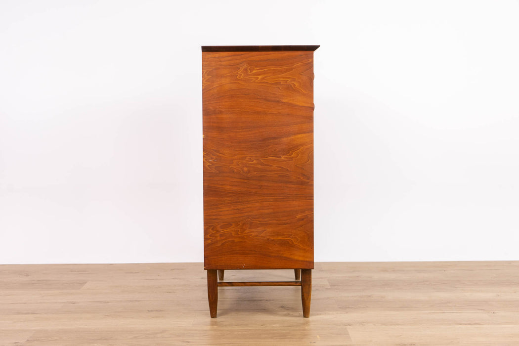 Vintage Morris Vega Walnut Dresser  - (D1590)