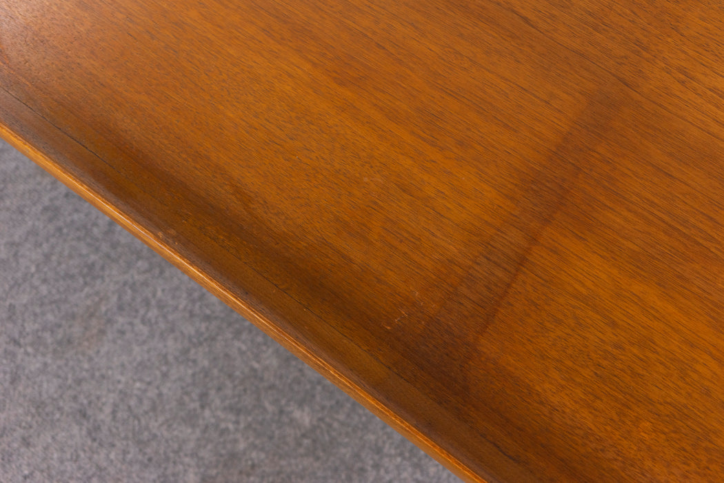Walnut Mid-Century Coffee Table - (D1428)