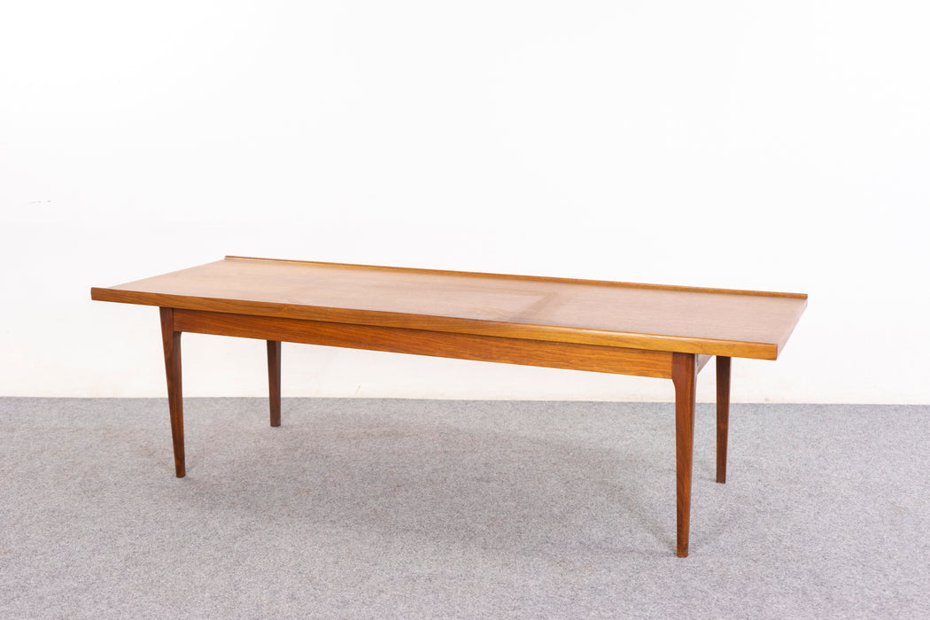 Walnut Mid-Century Coffee Table - (D1428)