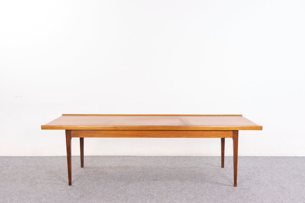 Walnut Mid-Century Coffee Table - (D1428)