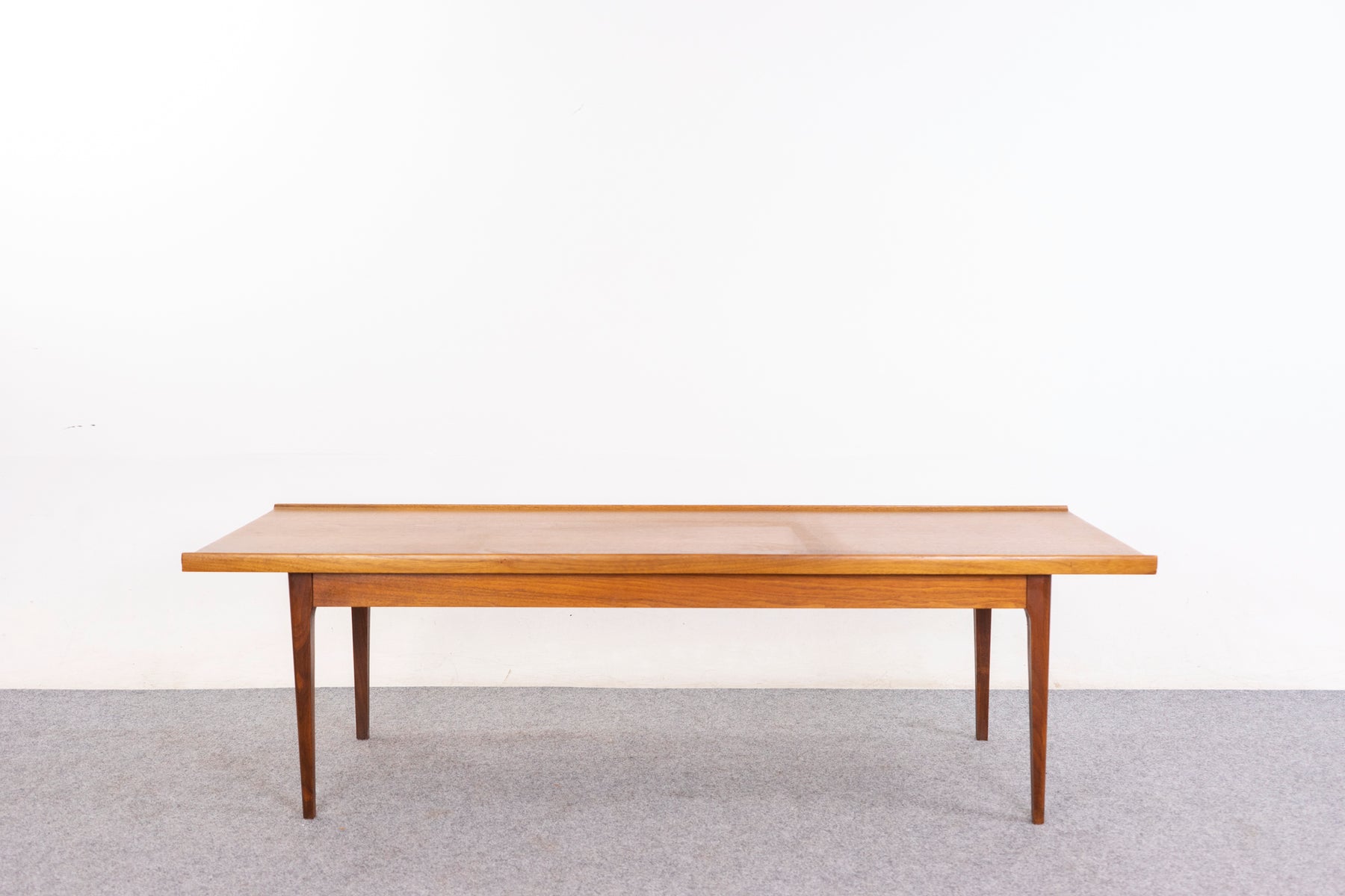Walnut Mid-Century Coffee Table - (D1428)