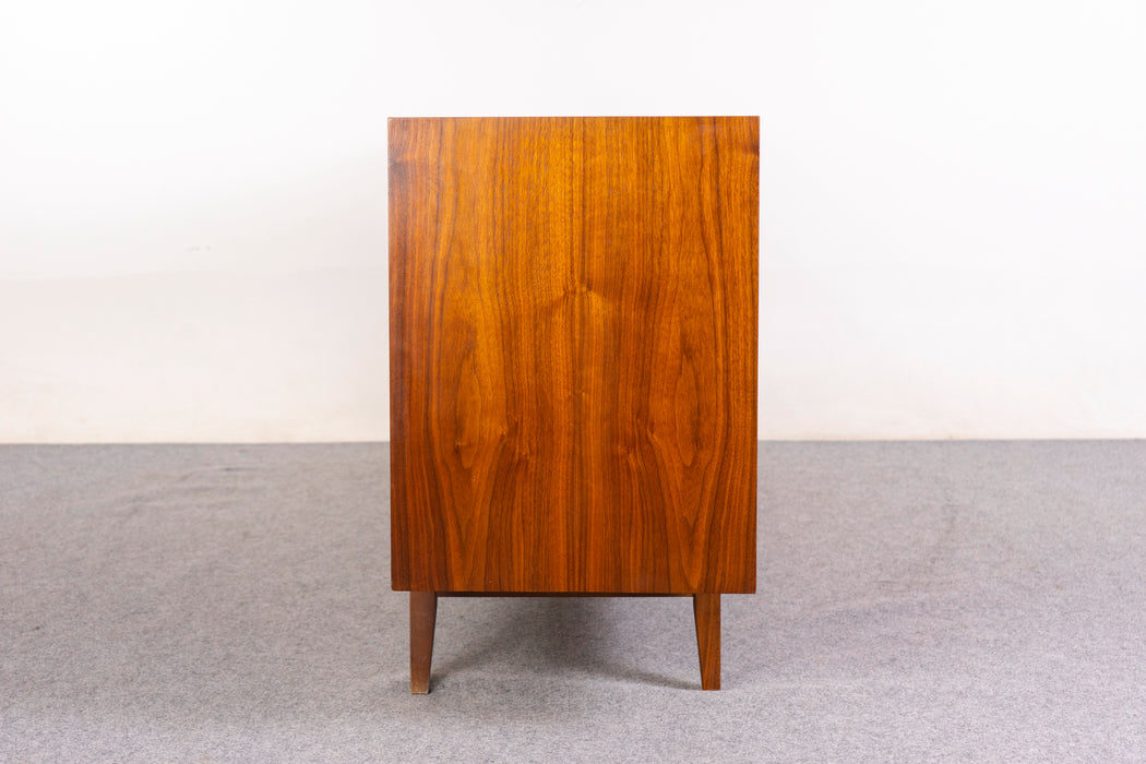 Walnut Mid-Century Dresser/Sideboard - (D1429)