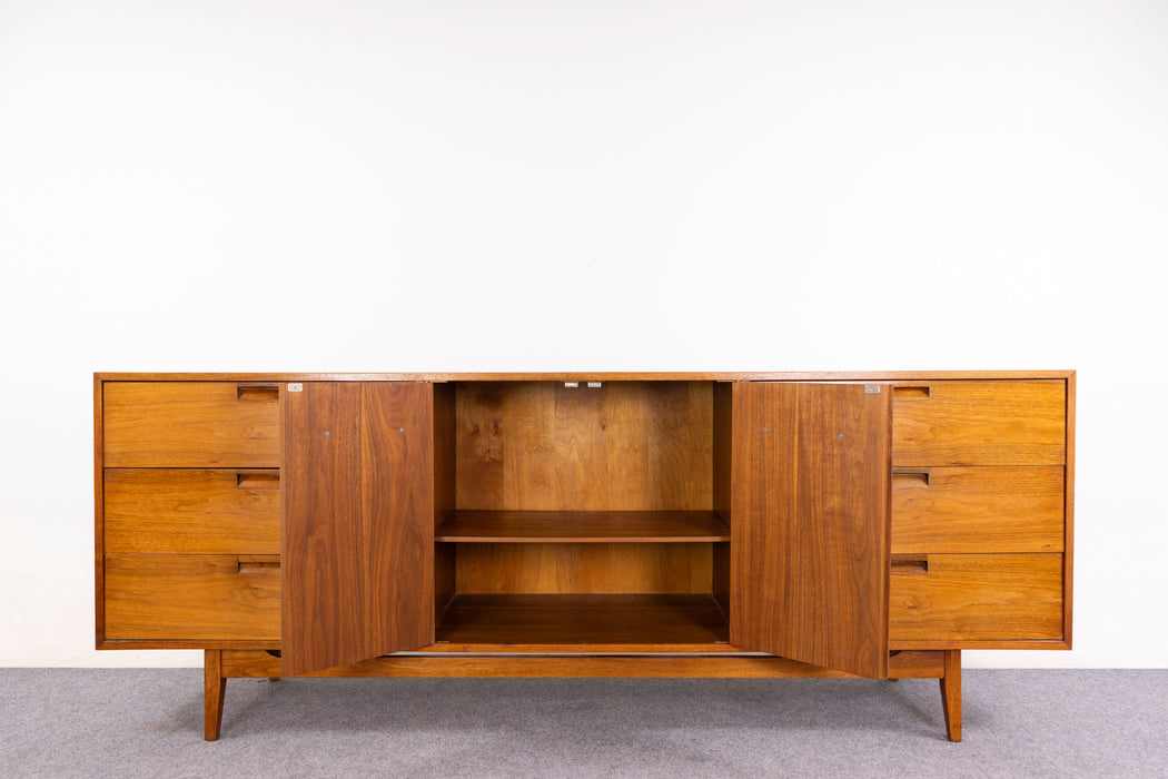 Walnut Mid-Century Dresser/Sideboard - (D1429)