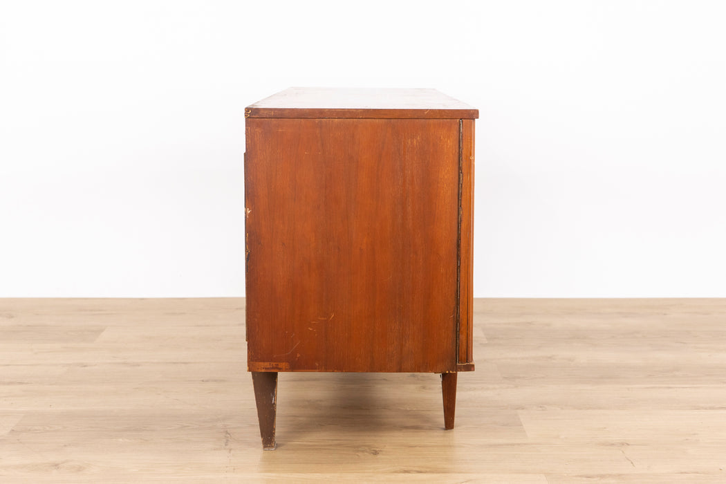Mid-Century Modern Walnut Sideboard - (D1584)