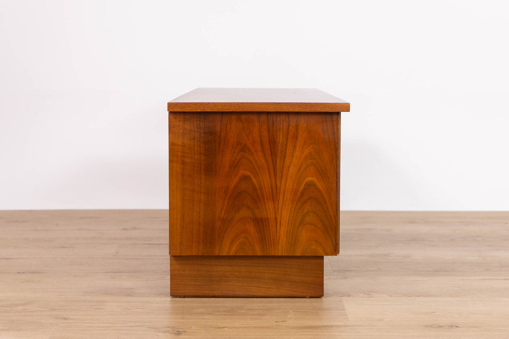 Mid-Century Modern Cedar Lined Walnut Chest by Lane Chests - (D1649)