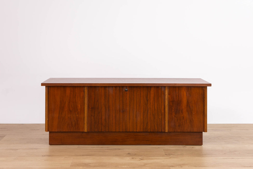 Mid-Century Modern Cedar Lined Walnut Chest by Lane Chests - (D1649)
