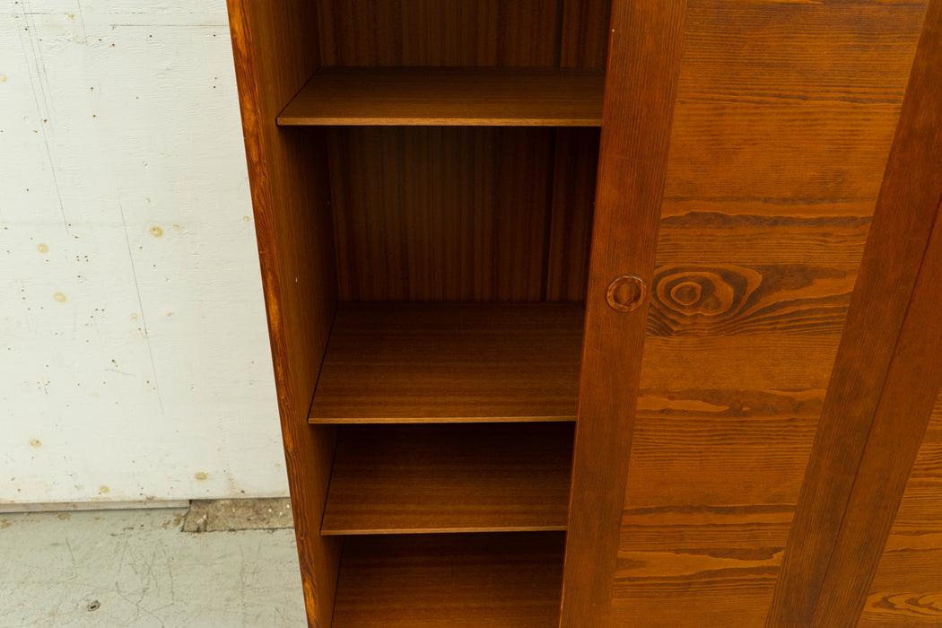 Mid-Century Modern Pine Wardrobe - (D1554)