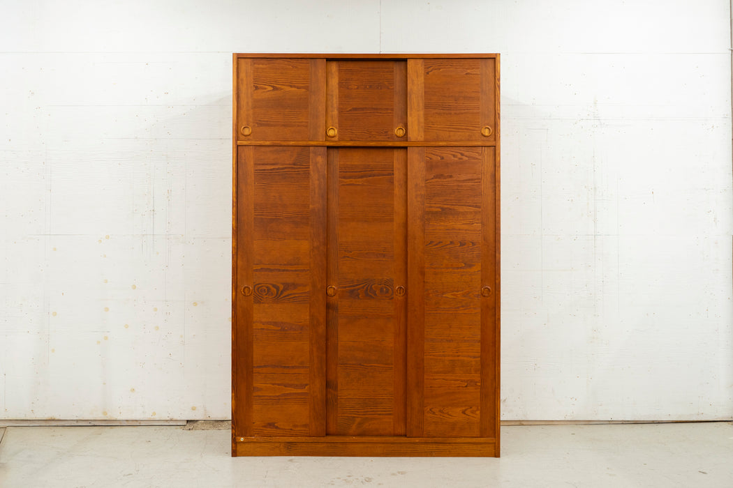 Mid-Century Modern Pine Wardrobe - (D1554)