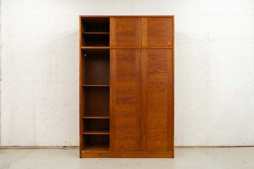 Mid-Century Modern Pine Wardrobe - (D1554)
