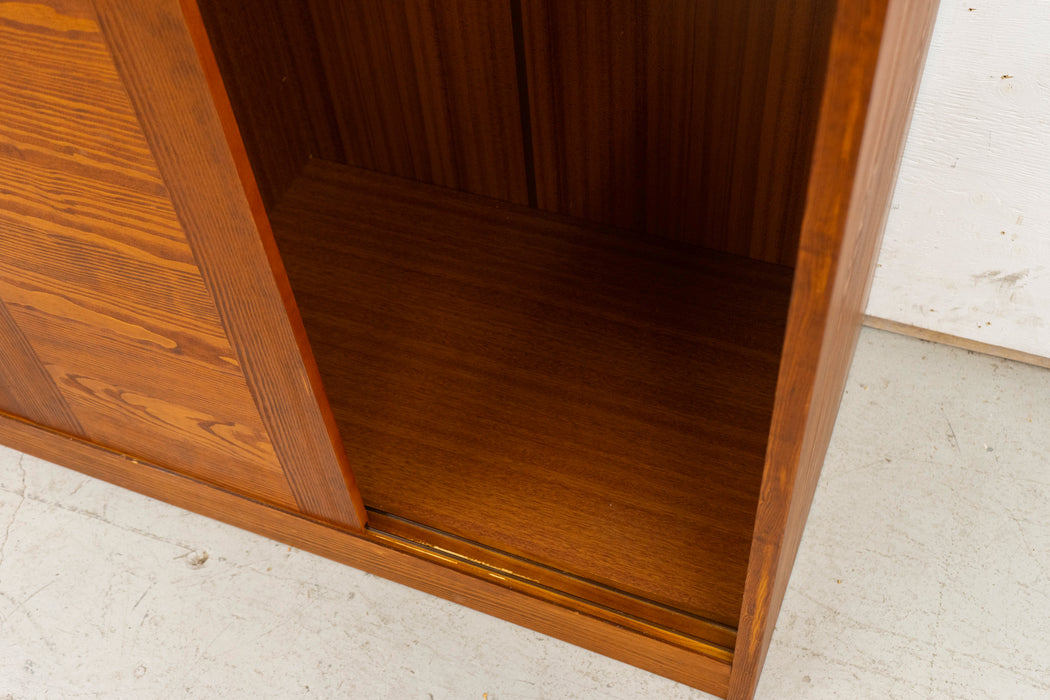 Mid-Century Modern Pine Wardrobe - (D1554)