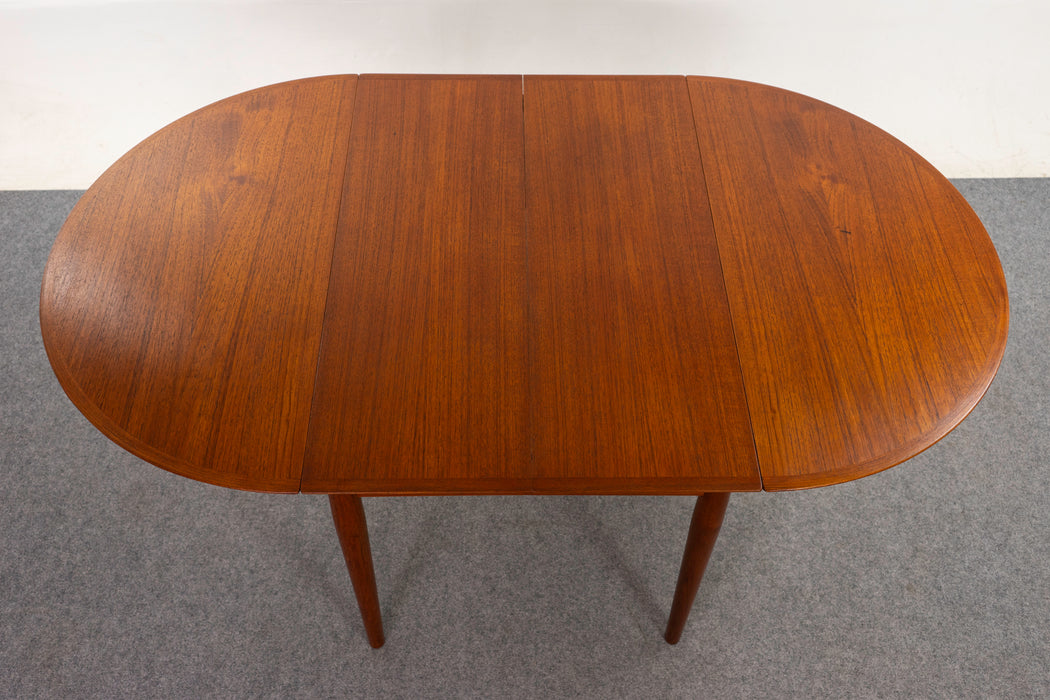 Teak Model 227 Dining Table by Arne Vodder - (322-159)