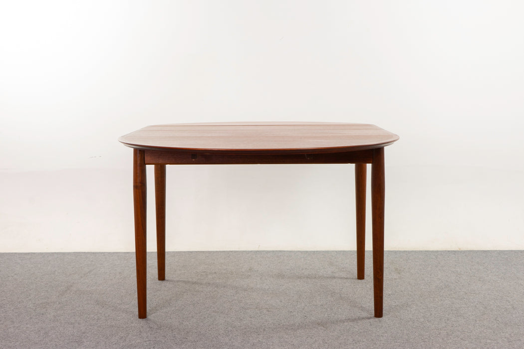 Teak Model 227 Dining Table by Arne Vodder - (322-159)