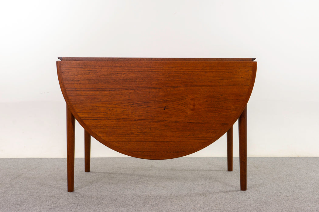 Teak Model 227 Dining Table by Arne Vodder - (322-159)