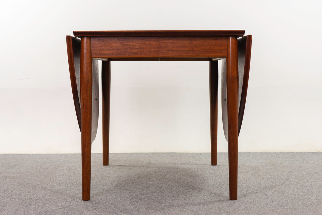 Teak Model 227 Dining Table by Arne Vodder - (322-159)