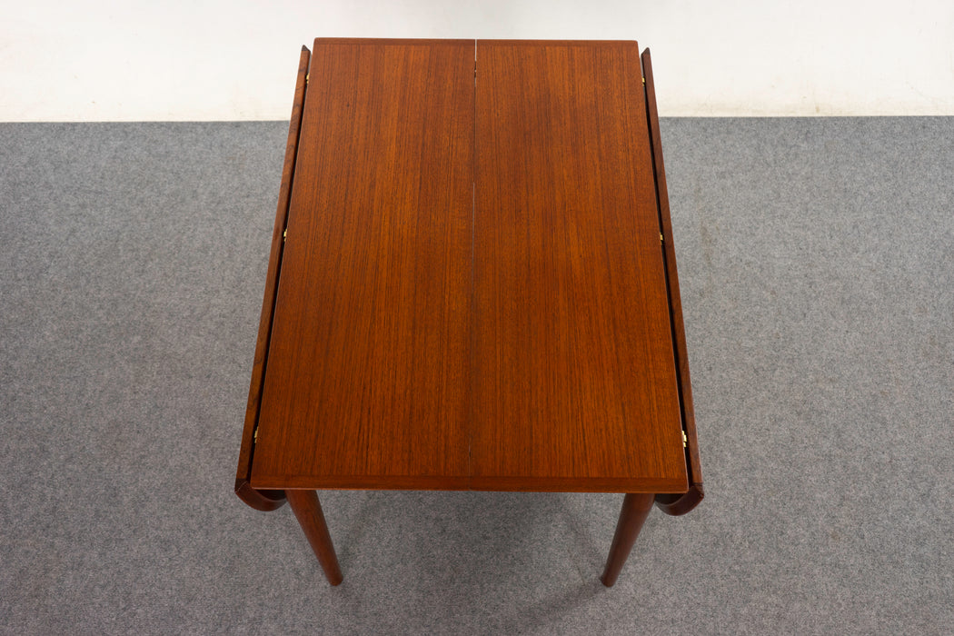 Teak Model 227 Dining Table by Arne Vodder - (322-159)