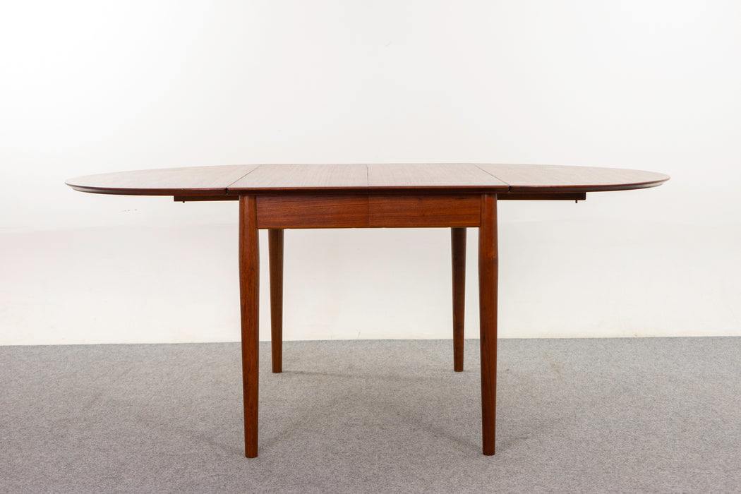 Teak Model 227 Dining Table by Arne Vodder - (322-159)