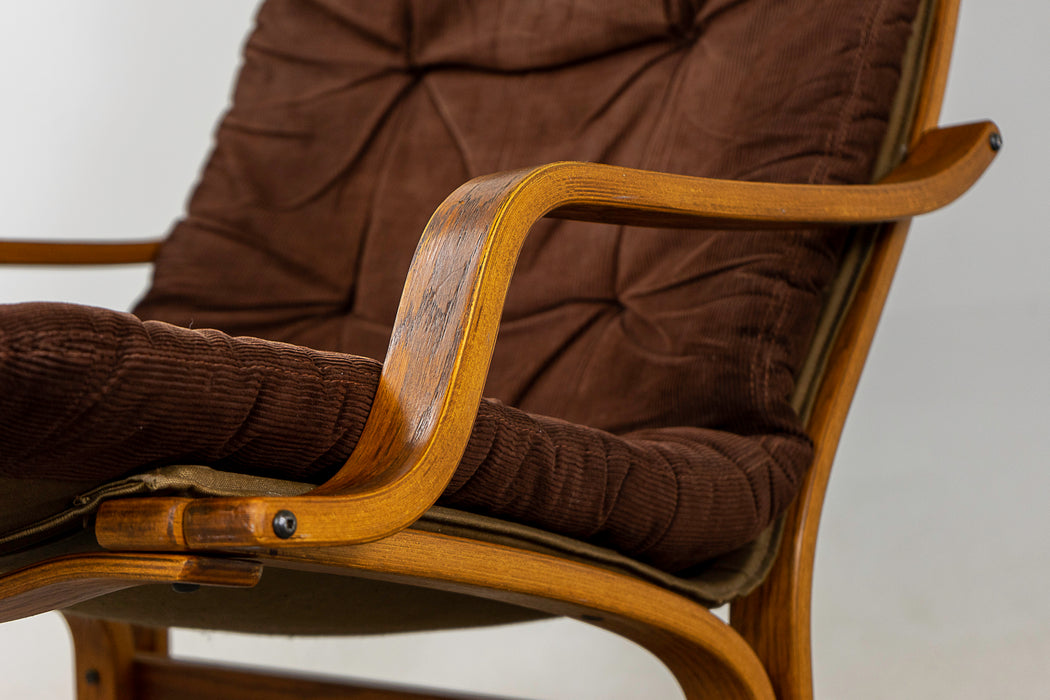 Norwegian "Siesta" Lounge Chair by Ingmar Relling - (D988)