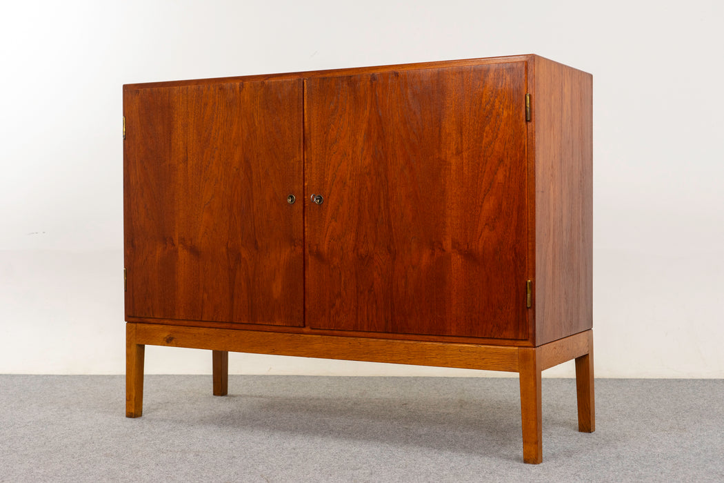 Teak & Oak Sideboard by Borge Mogensen - (D1263)