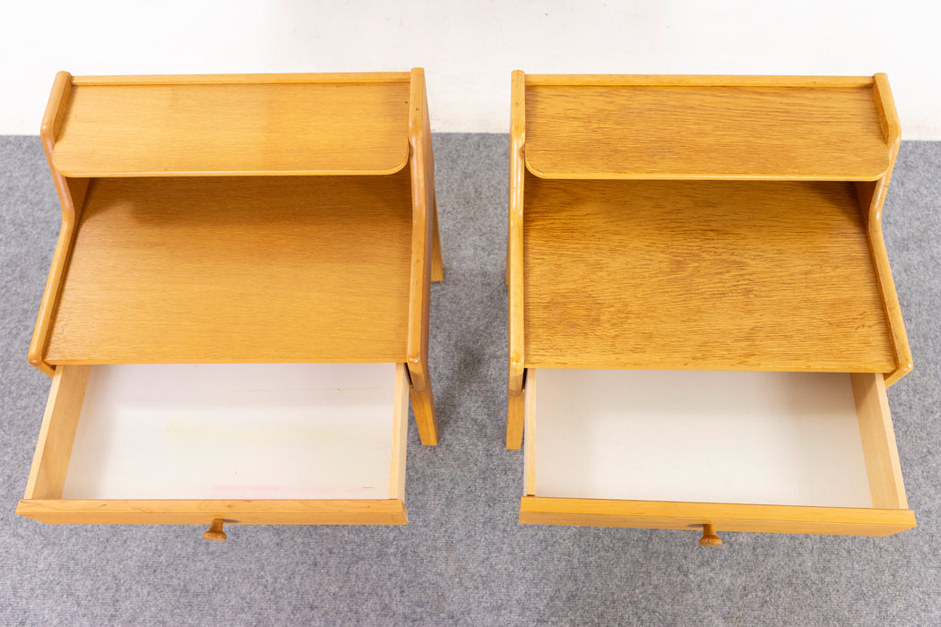 Oak Bedside Table Pair - (326-272)