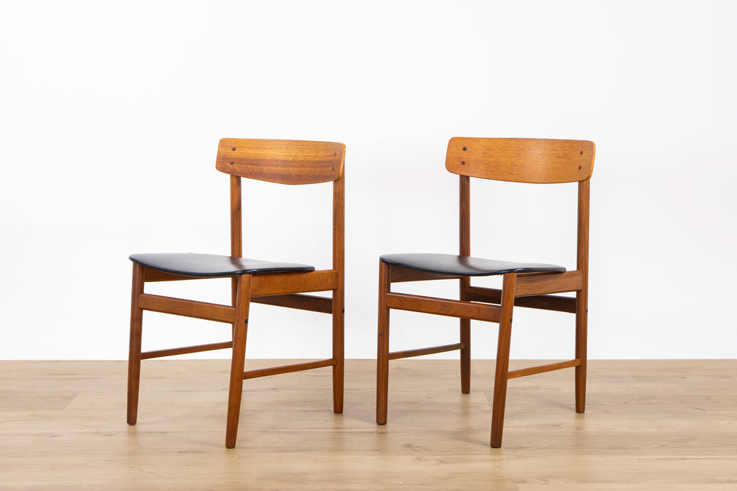 2 Danish Modern Teak & Beech Dining Chairs - (D1582)