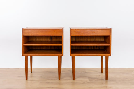 Pair of Danish Modern Teak Bedsides by Hundevad - (D1529)