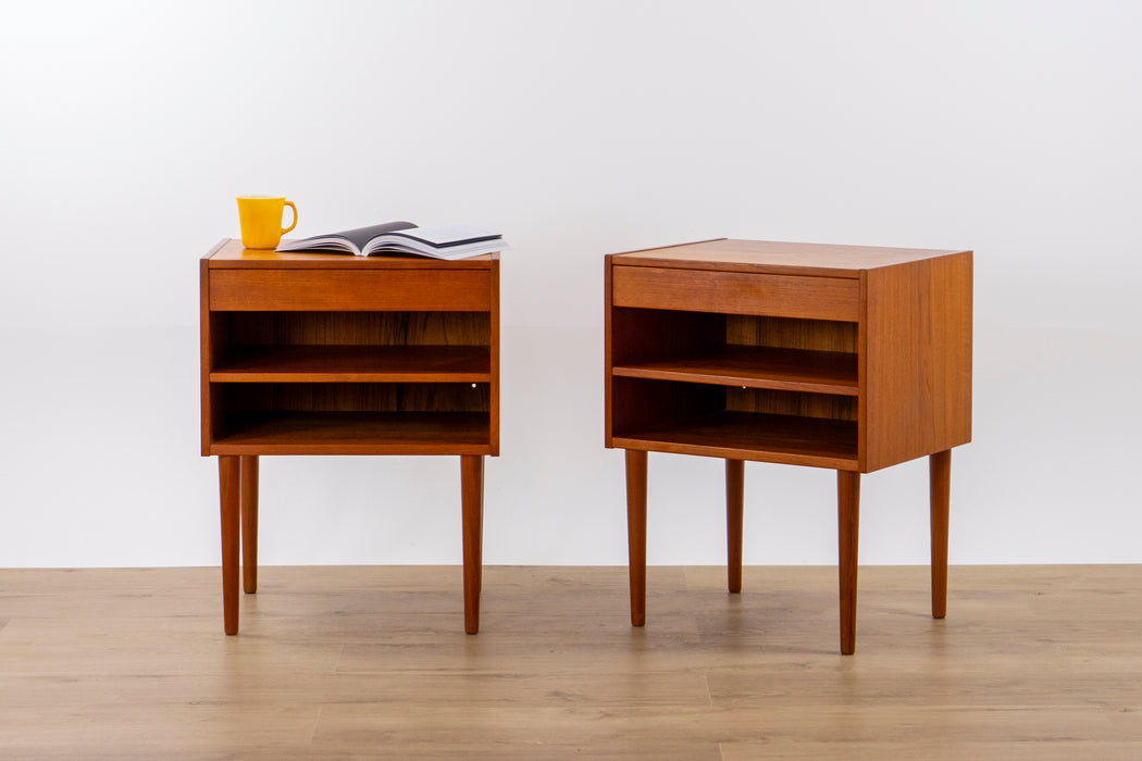 Pair of Danish Modern Teak Bedsides by Hundevad - (D1529)