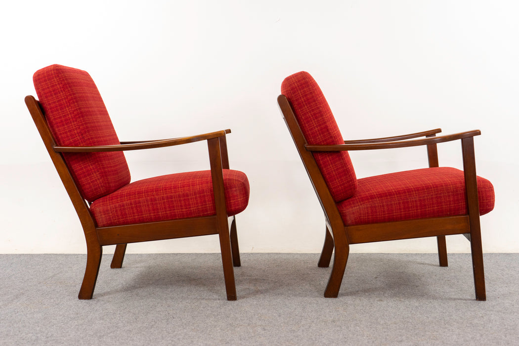 Beech Lounge Chair Pair - (325-014)