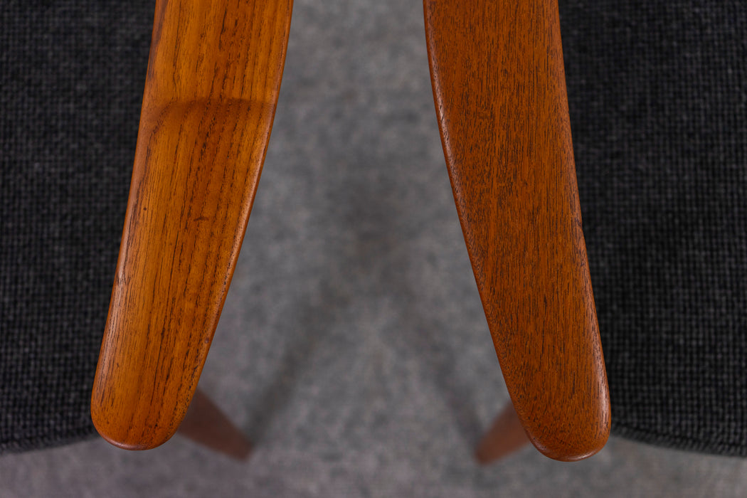 Teak Danish Armchair Pair - (D1172)