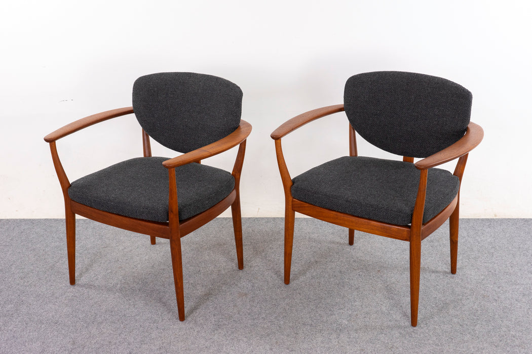 Teak Danish Armchair Pair - (D1172)