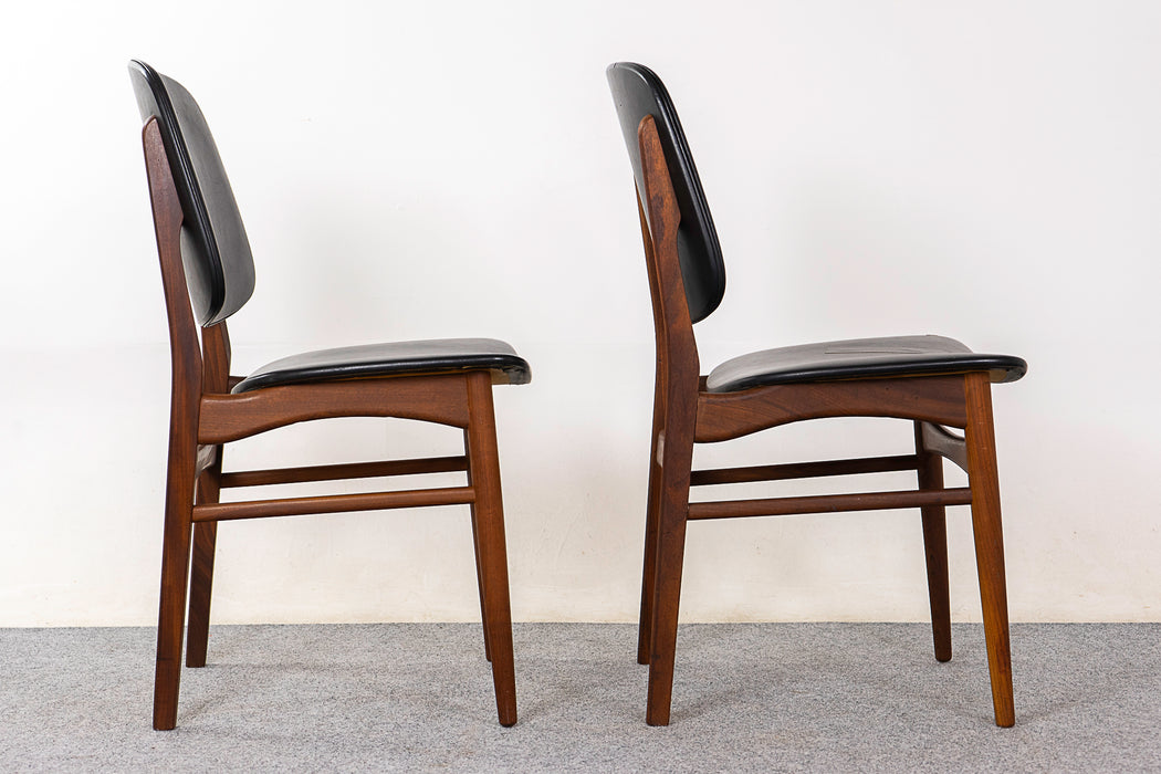 2 Teak Mid-Century Dining Chairs - (322-180)