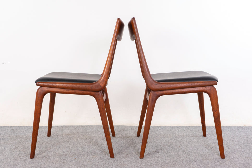 2 Teak Dining Chairs by Alfred Christensen - (D1135.2)
