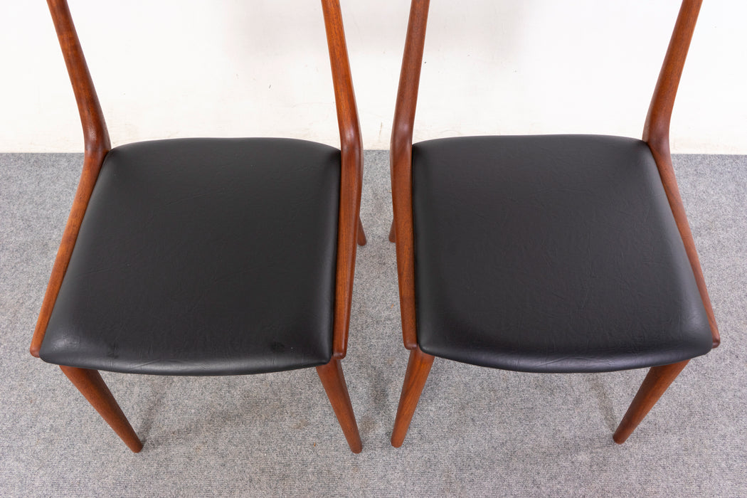 2 Teak Dining Chairs by Alfred Christensen - (D1135.2)