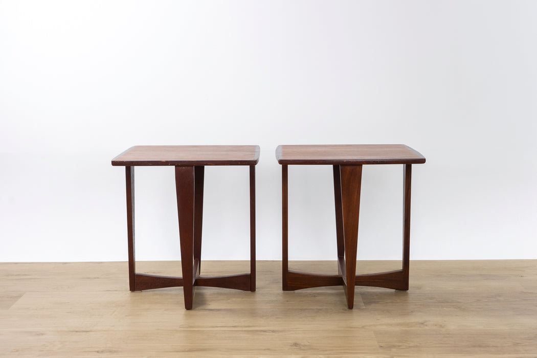 Pair of Mid-Century Modern Teak Side Tables - (D1558)