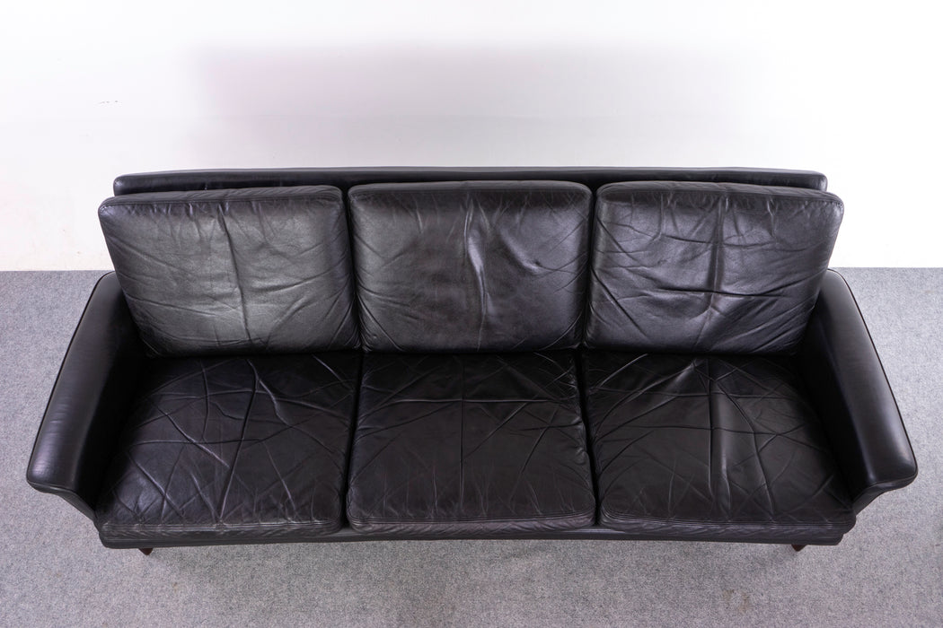 Rosewood & Leather "Jupiter" Sofa by Finn Juhl - (325-141)