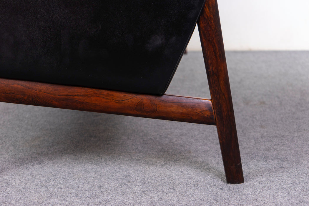 Rosewood & Leather "Jupiter" Sofa by Finn Juhl - (325-141)