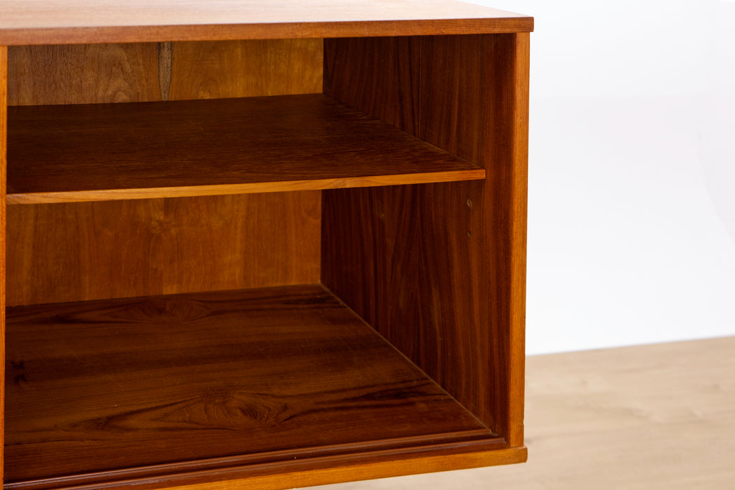 Danish Mid Century Modern Teak Sideboard - (D1521)