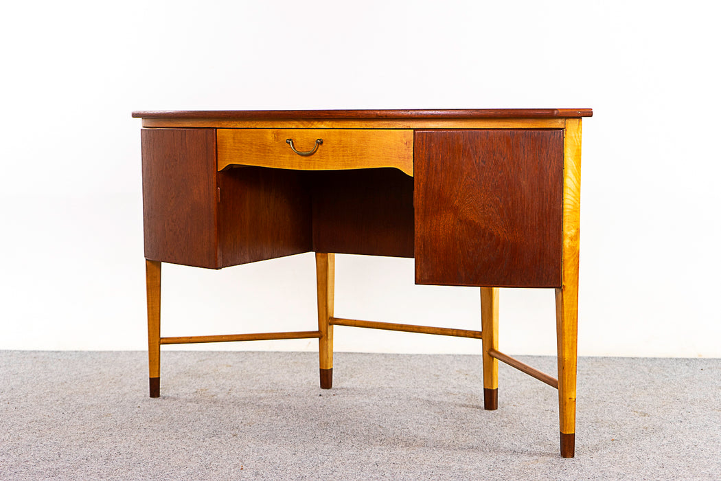 Teak & Beech Scandinavian Vanity/Desk - (325-005)