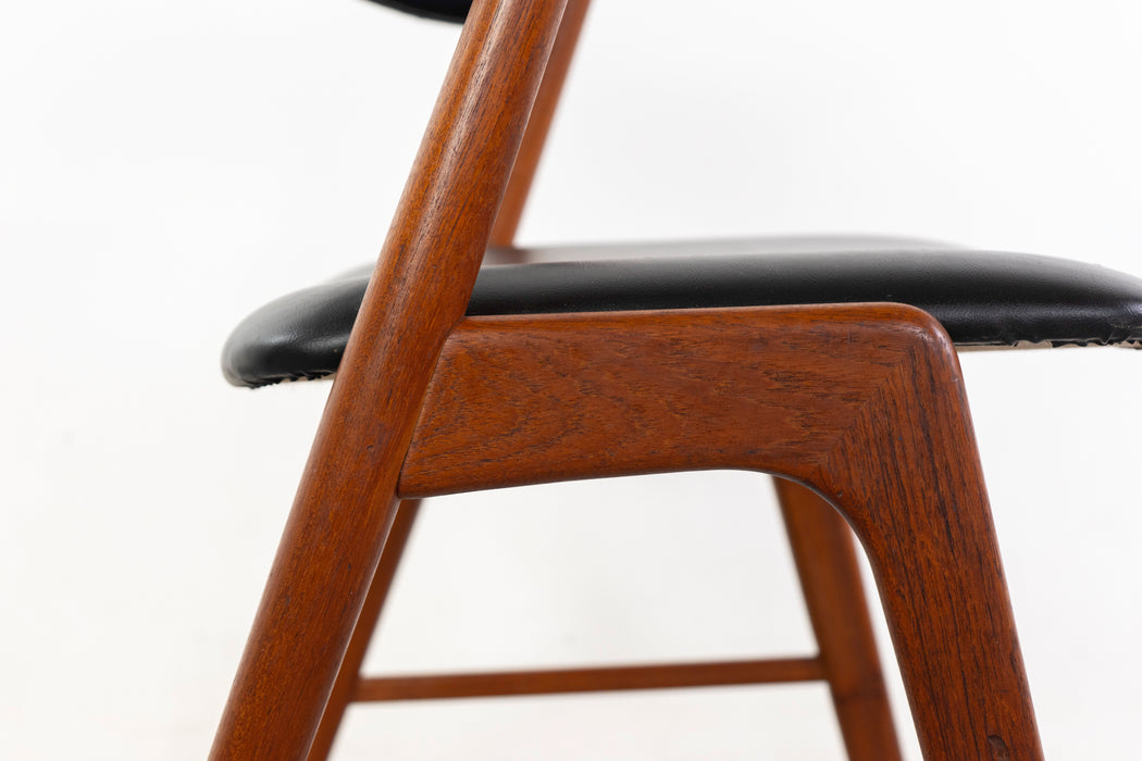 4 Teak Dining Chairs by Kai Kristiansen - (325-039.1)