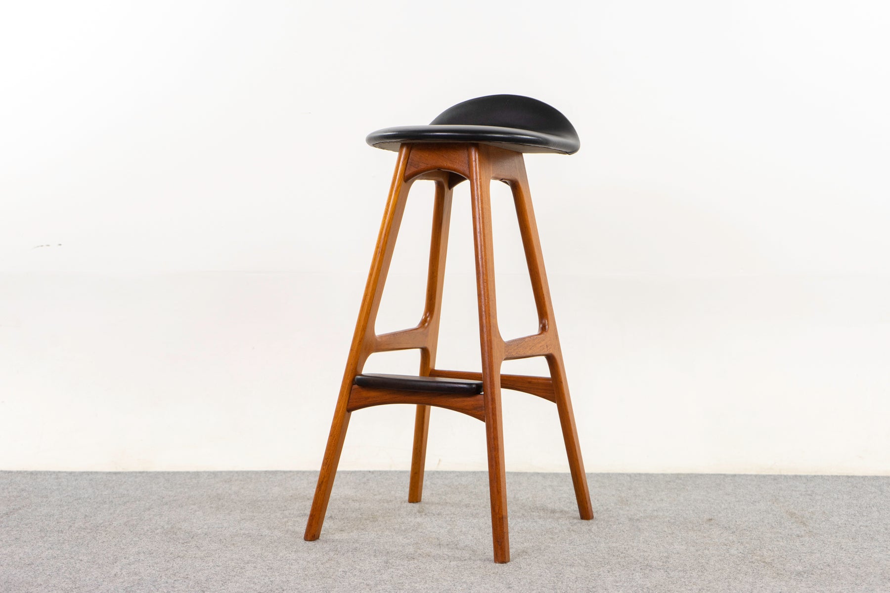 Teak & Leather Bar Stool by Erik Buch - (D1251)