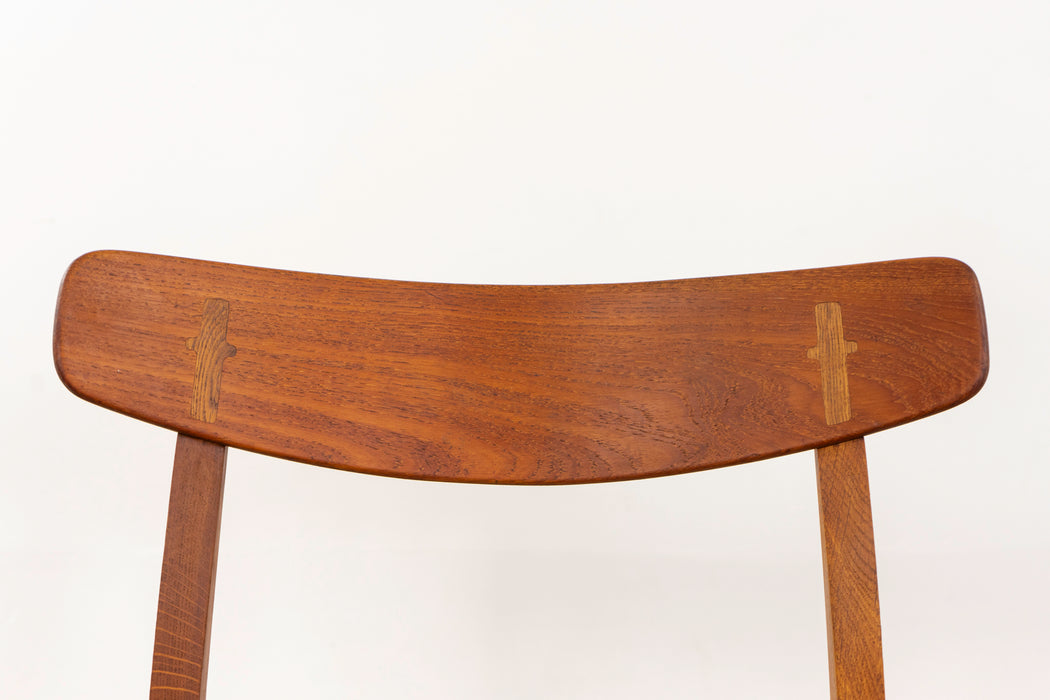 1 Teak & Oak CH23 Dining Chair by Hans Wegner - (D1261)