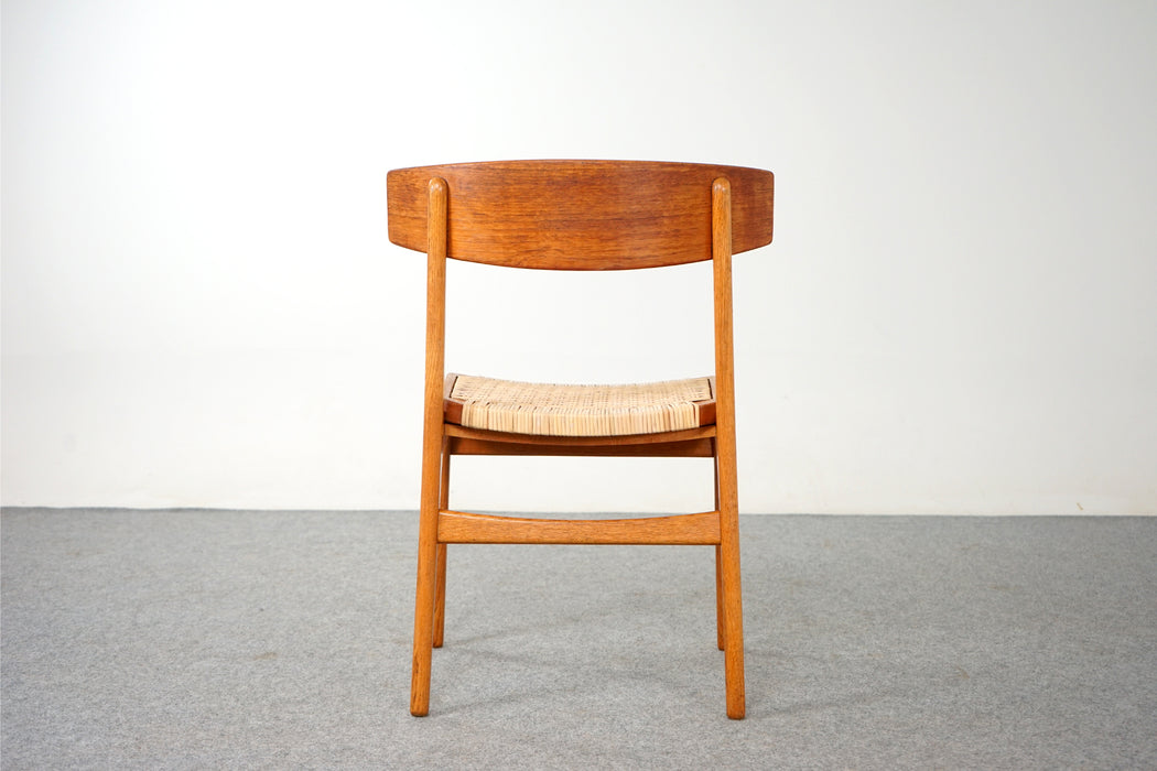 SALE - 1 Teak & Oak Dining Chair - (D739)