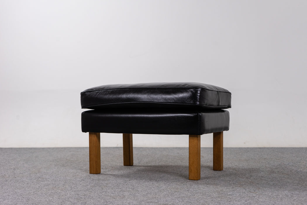 Mid-Century Leather Footstool - (322-072.3)