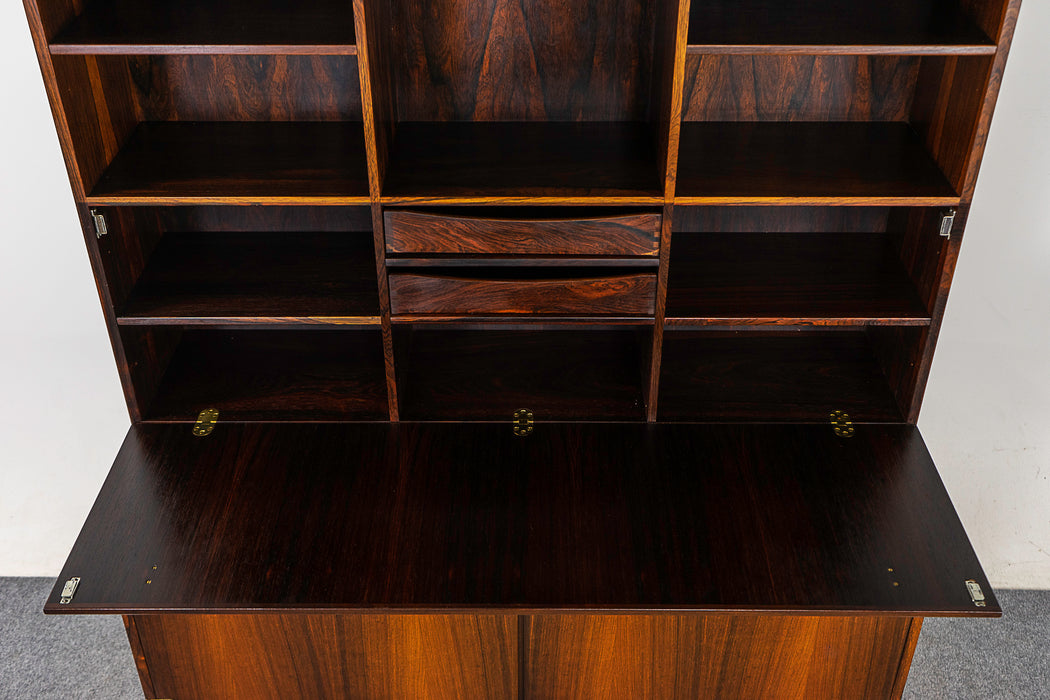 Rosewood Bookcase by Peter Lovig Nielsen - (321-299)
